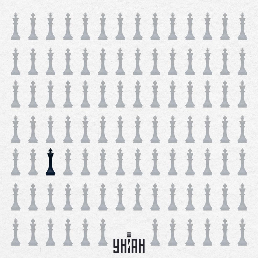 Nenavadni šahovski kralj je bil v tretji vrsti od spodaj bližje desnemu robu slika / kolaž Moje Nenavadni šahovski kralj je bil v tretji vrsti od spodaj bližje desnemu robu Slika / kolaž Moje